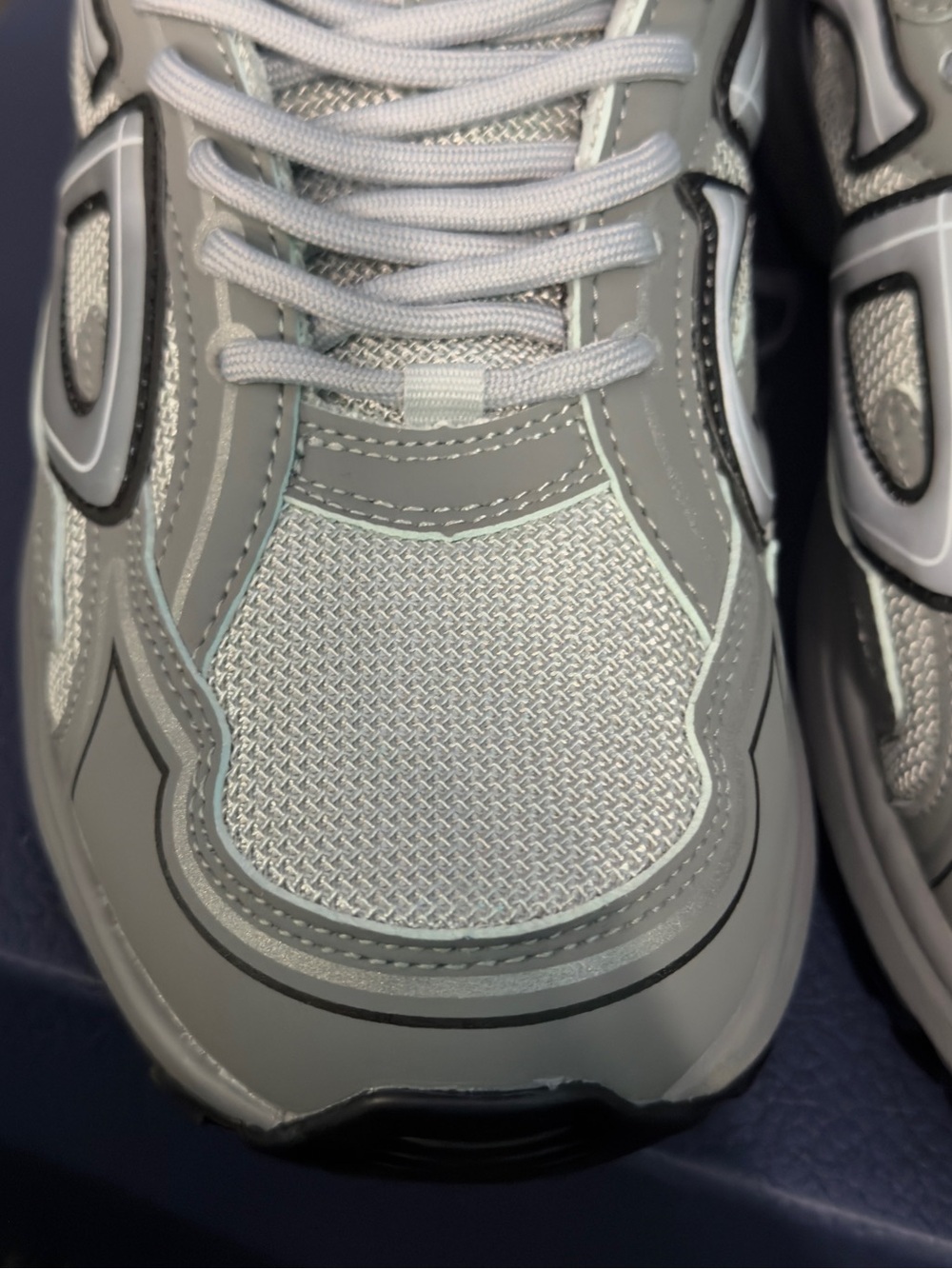 Dior white / Gray B30 Mesh Sneakers - Picture 4 of 11